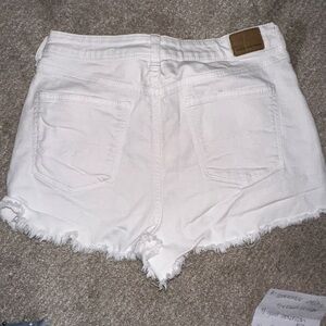 American eagle white Jean shorts super stretch size 10